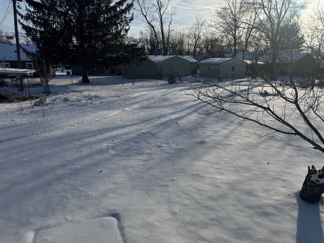 Building Photo - 17 Crawford-