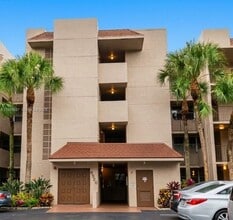 Building Photo - 9520 Seagrape Dr