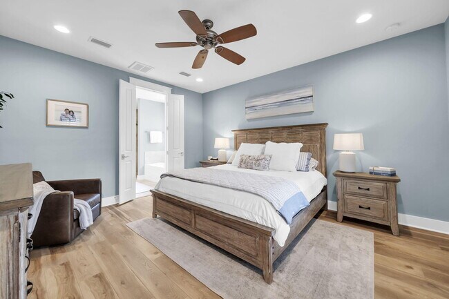Building Photo - 22 Somersault Lane