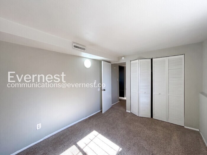 Building Photo - 4096 Colony Hills Cir
