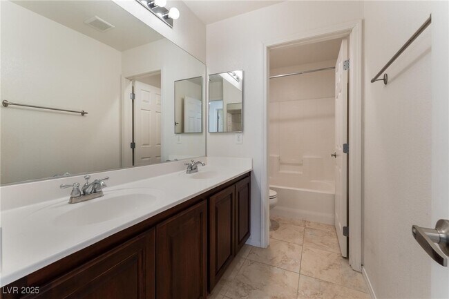 Building Photo - 9076 Amanda Creek Ct