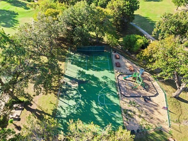 Building Photo - 3905 Village Dr