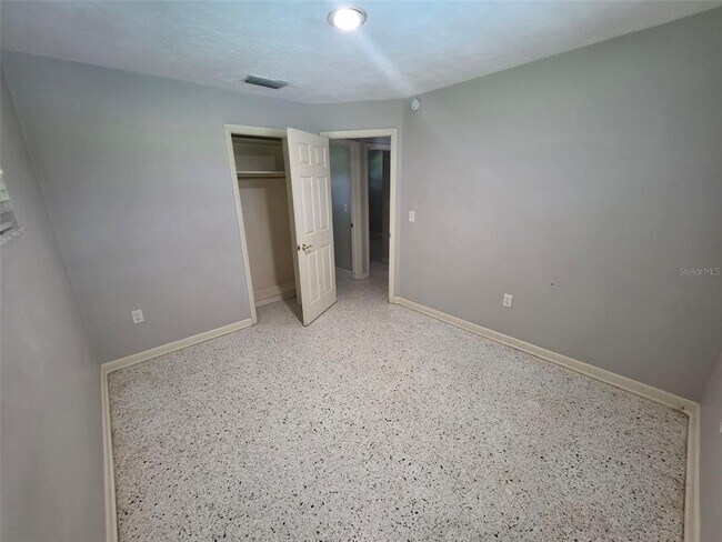 Building Photo - 25601 Laylaine Dr