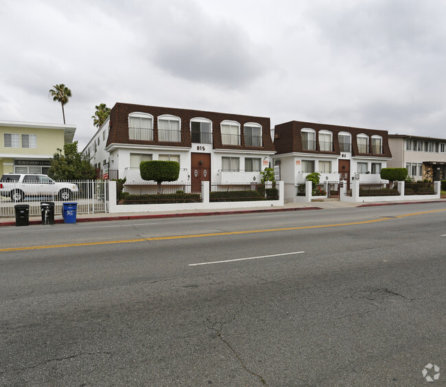 815 - Crenshaw Wilshire Apartments