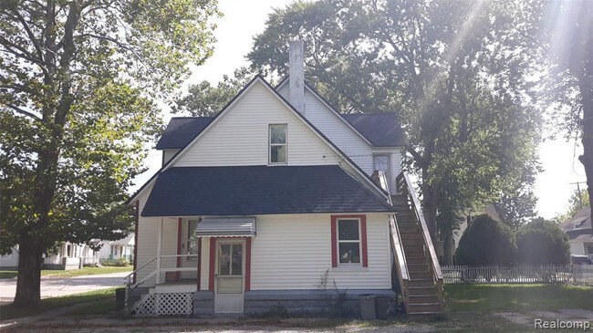 Building Photo - 927 Willow St