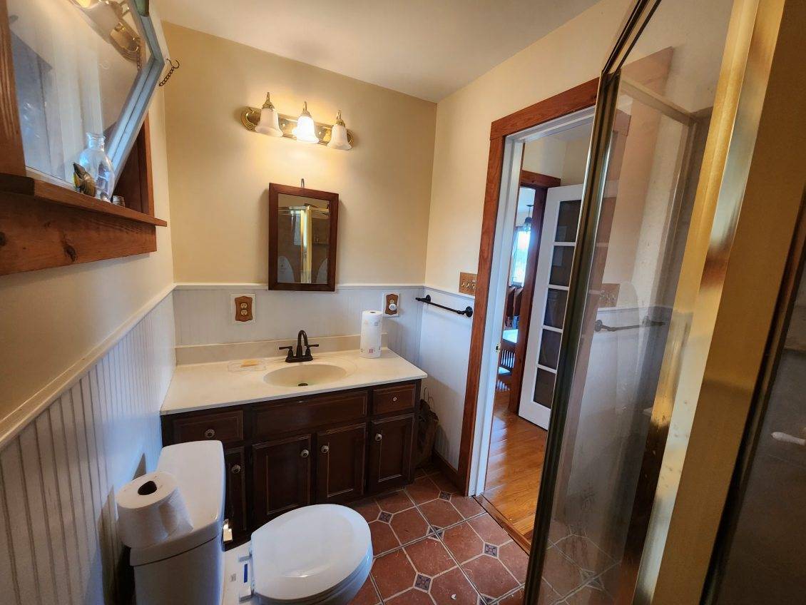 Building Photo - 288 Logan Rd