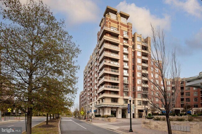 Building Photo - 3600 S Glebe Rd