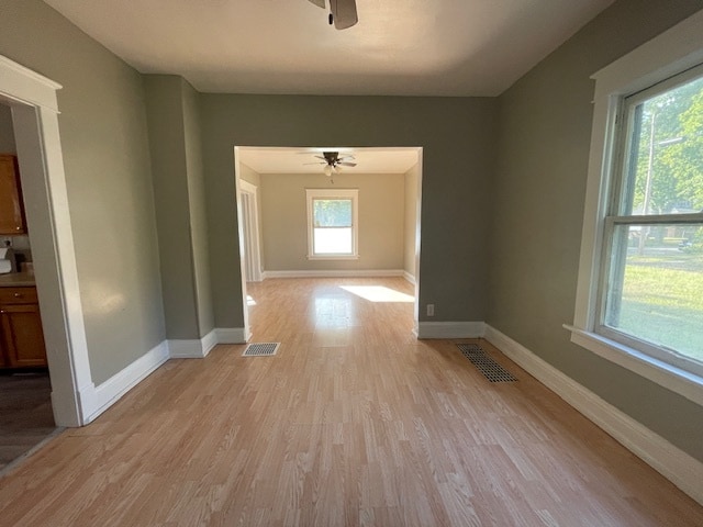 Building Photo - 422 Studebaker St