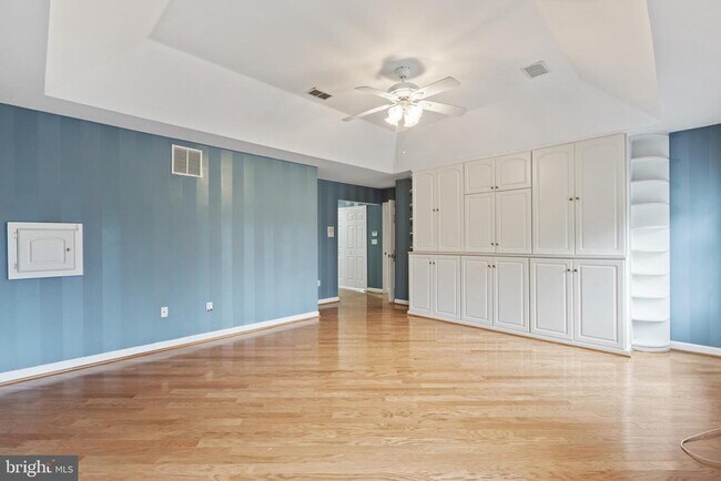 Building Photo - 210 Garrison Forest Rd