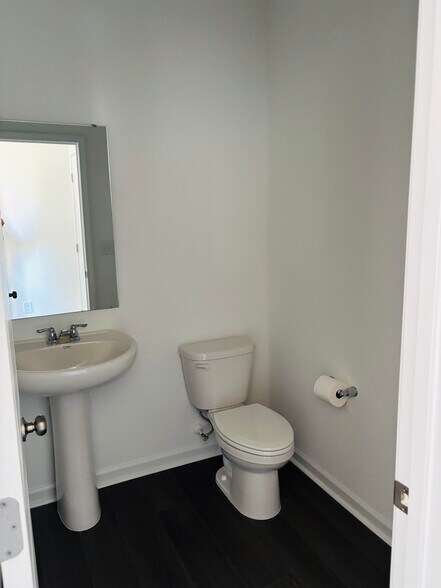 Building Photo - 3308 Gypsum Dr