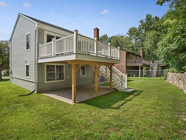 Building Photo - 6 Erin Ct