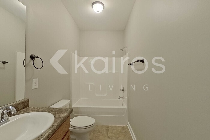 Building Photo - 134 White Oak Cir