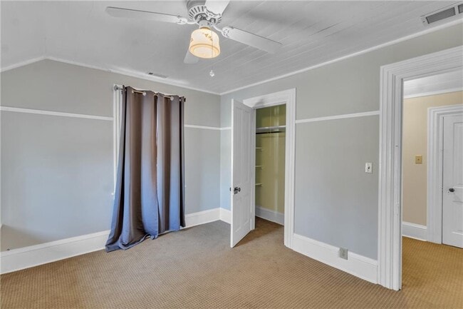 Building Photo - 225 S Park St