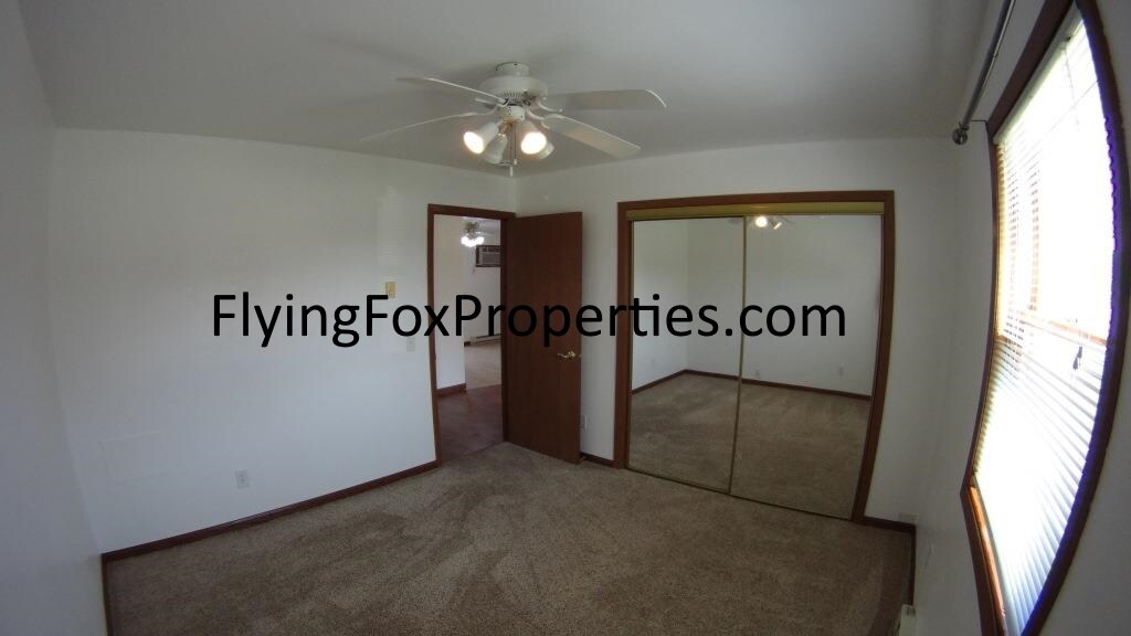 Building Photo - 231 Ash St