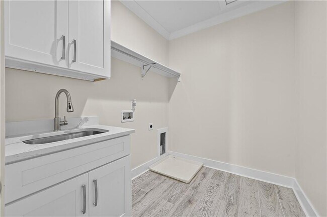 Building Photo - 3488 Hamilton Mill Rd