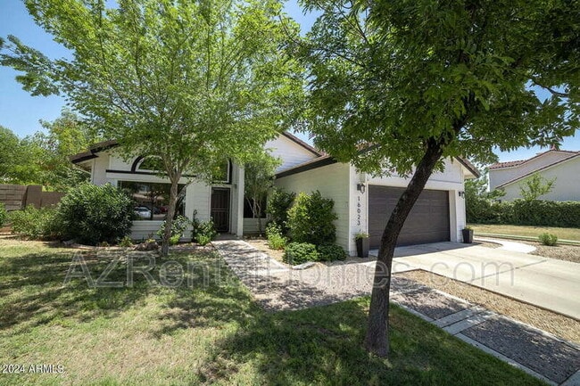 Building Photo - 16023 N 48th Pl