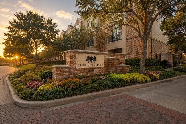 Building Photo - 12707 Boheme Dr
