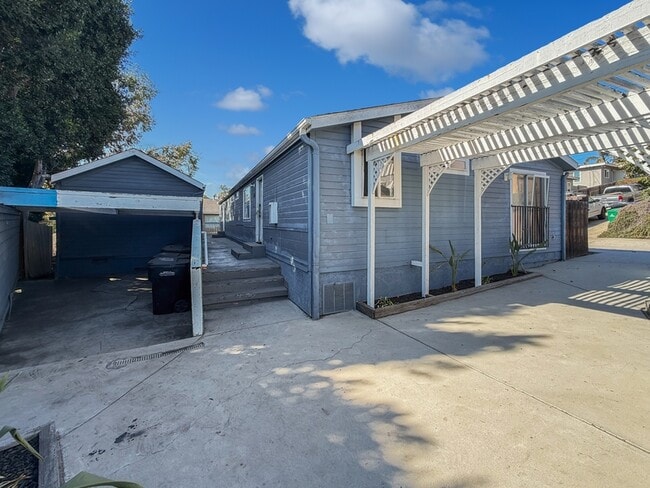 Building Photo - 1019 33rd St