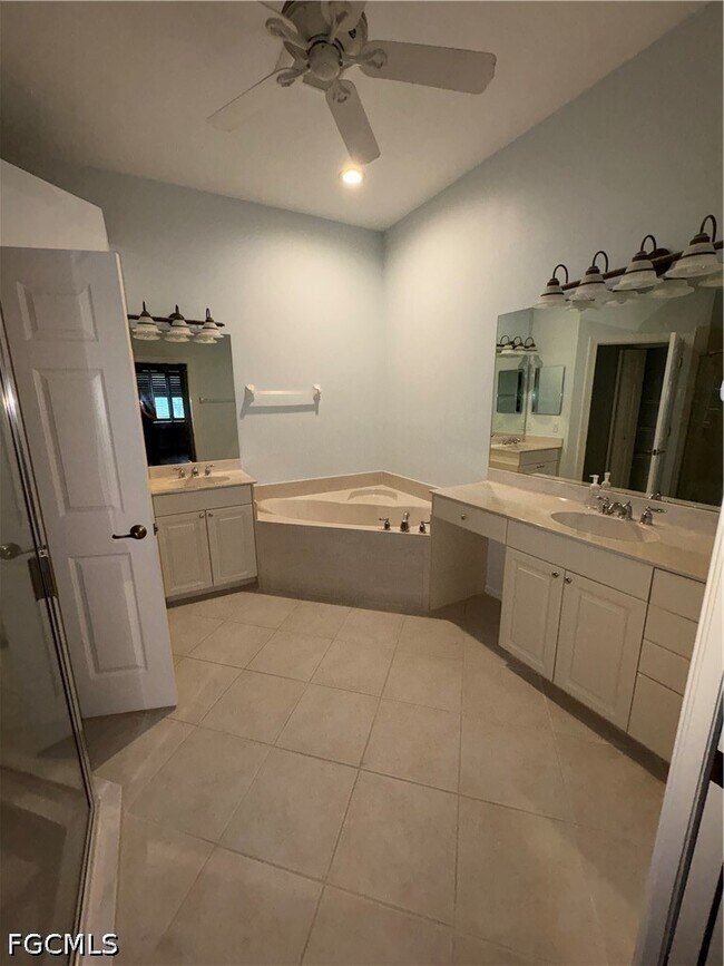 Building Photo - 14582 Bellino Terrace