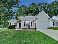 Building Photo - 1860 Oakhurst Park Ln