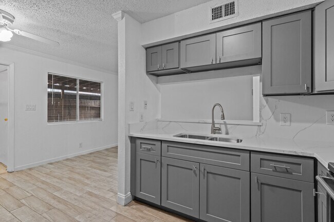 Building Photo - 11002 Hammerly Blvd