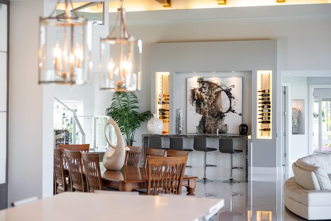 Building Photo - 3521 Glenwood Ct