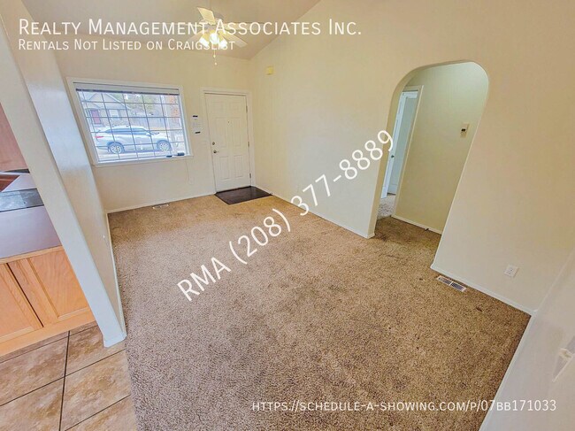 Building Photo - 7421 Edgebrook-Dr