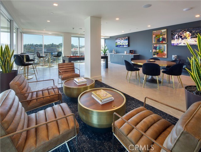 Building Photo - 6263 Topanga Canyon Blvd