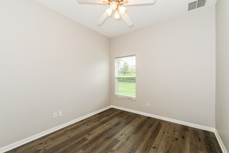Building Photo - 11486 Lake Cypress Loop