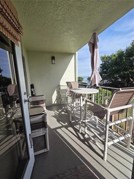 Building Photo - 1515 Pinellas Bayway S