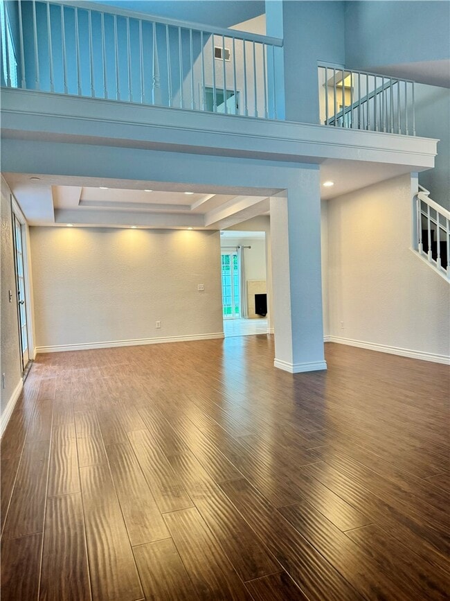 Building Photo - 3 Coralwind