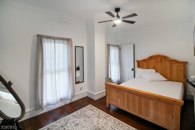 Building Photo - 405 Mt Hermon Rd