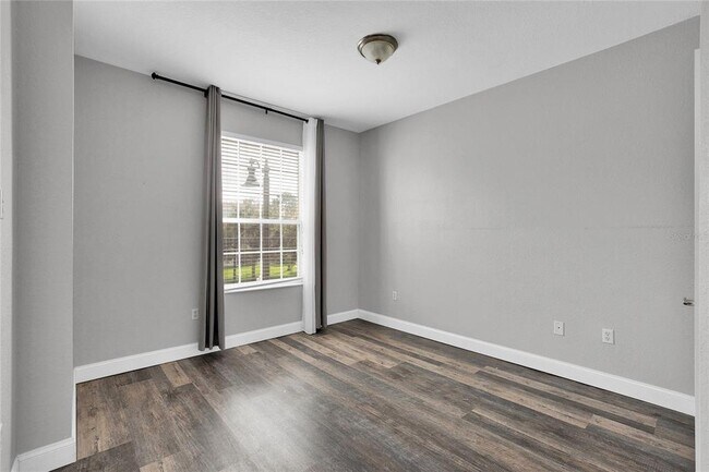 Building Photo - 4814 Cayview Ave