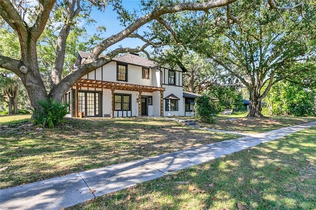 Building Photo - 226 N Elliott Ave