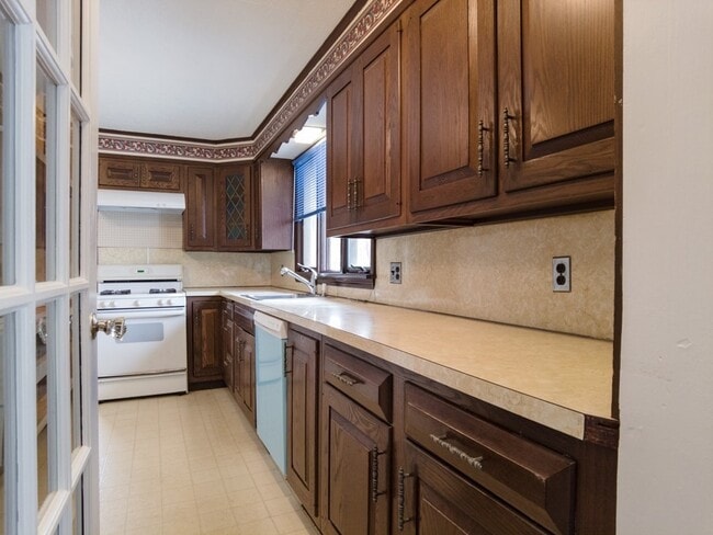 Building Photo - 119-121 Highland Ave