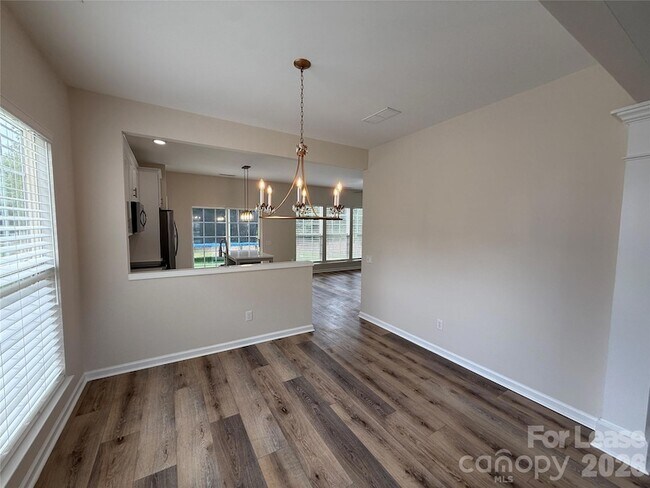 Building Photo - 3404 Laurenhurst Ln