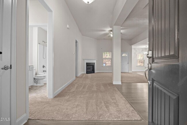 Building Photo - 75 Rolling Waters Ct