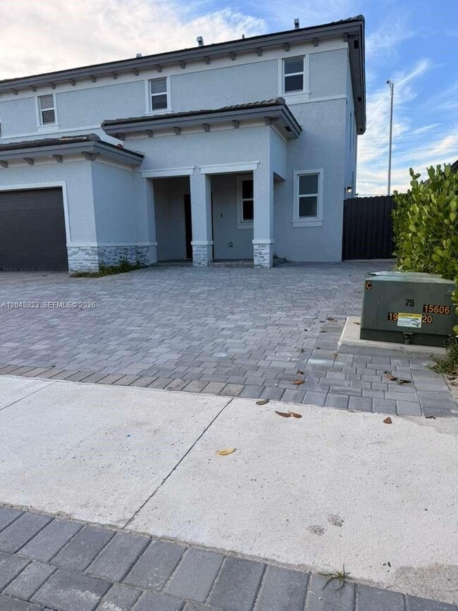 Building Photo - 13623 SW 184th Ter