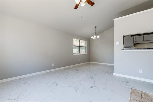 Building Photo - 2240 Tarpley Rd