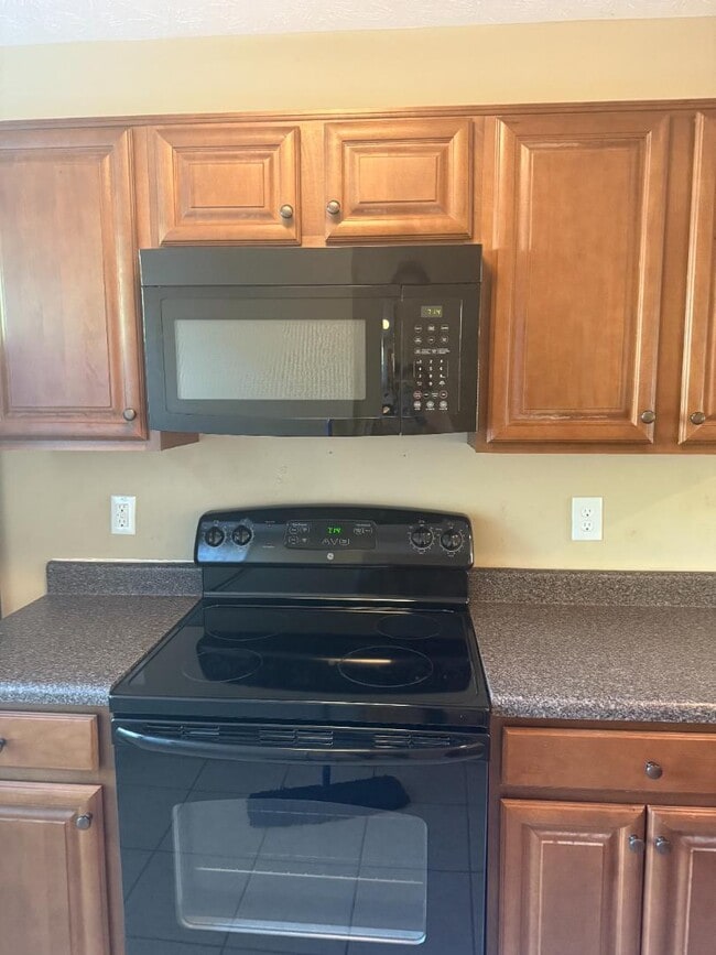 Building Photo - 6670 S Wilson Rd