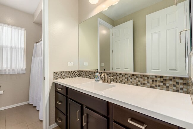 Building Photo - SONORAN FOOTHILLS 4 BEDROOM 2.5 SFH