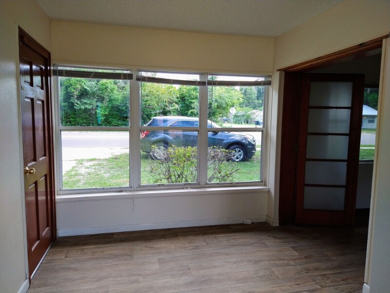 Building Photo - 3300 St Johns Ave