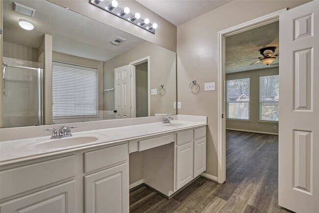 Building Photo - 274 Fairwind Trail Dr