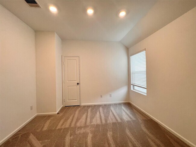 Building Photo - 27023 Golden Isle Ln