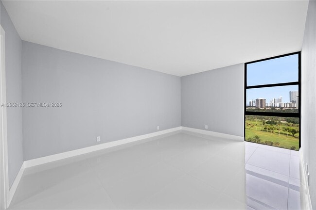 Building Photo - 20335 W Country Club Dr