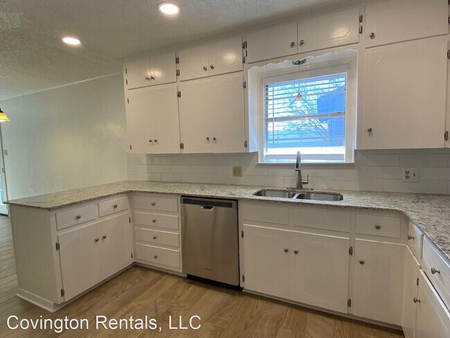 Building Photo - 3 br, 2 bath House - 204 Montrose St