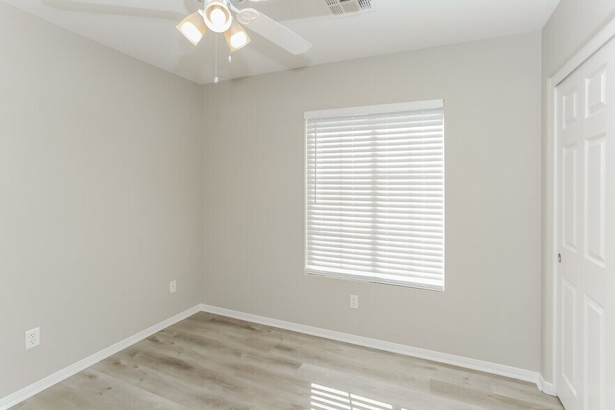 Building Photo - 4512 Sandstone Vista Ct