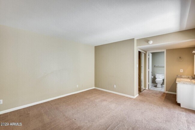 Building Photo - 9340 92ND St