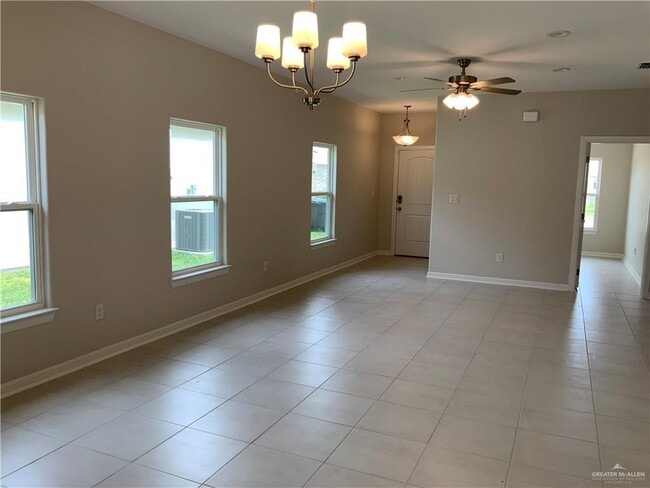 Building Photo - 27 Westway Ave