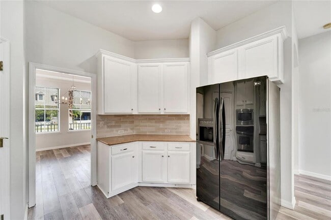 Building Photo - 5604 Skimmer Dr